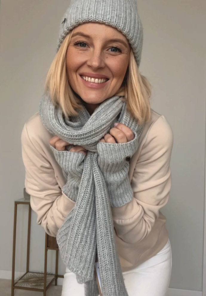wełniana czapka gilda jasno szara
