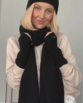 wełniana czapka gilda czarna zdjęcie 3