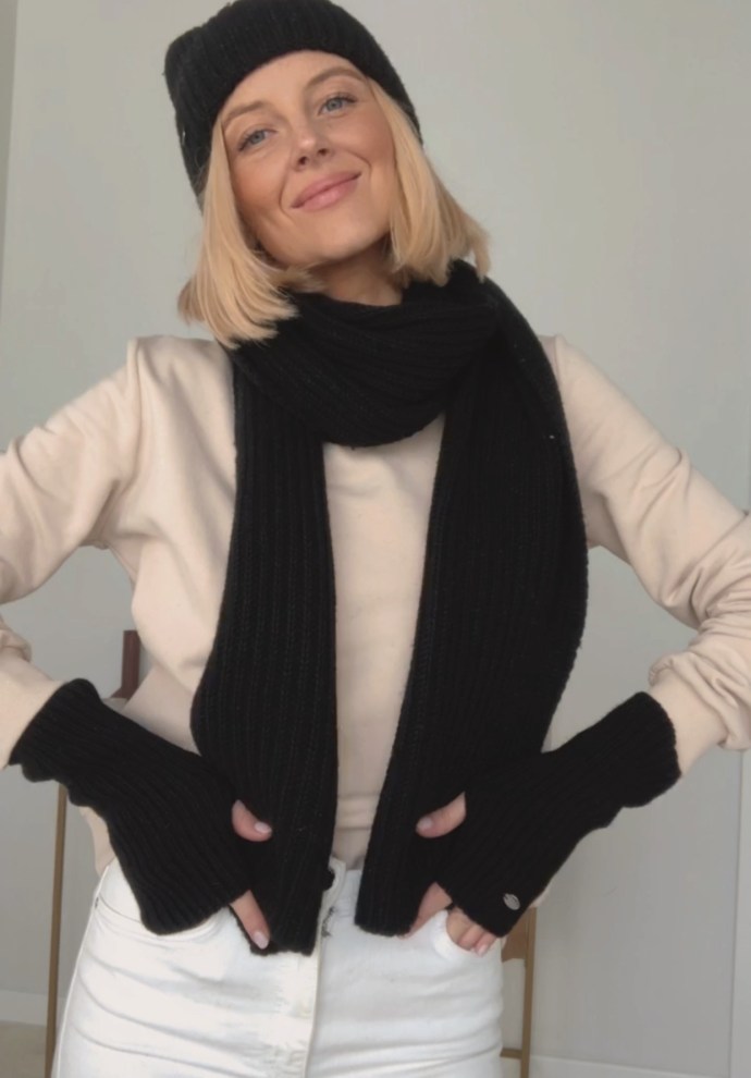 wełniany szalik gilda czarny